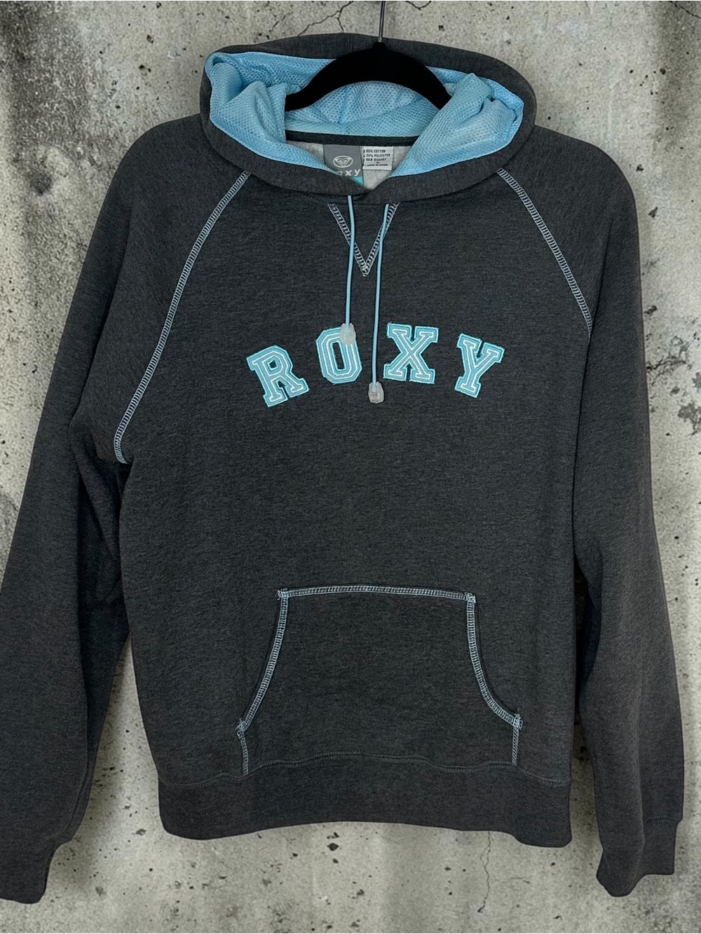Vintage Y2K Roxy Spellout Pullover
Hoodie - Charcoal Gray & Baby Blue